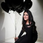 Pranjal Dahiya Instagram - Here’s a cheers to 2024!✨ Grateful for every day of the last year, and excited for each day ahead🧿Thanks each and everyone for your constant support💙 #pranjaldahiya #gulabiqueen