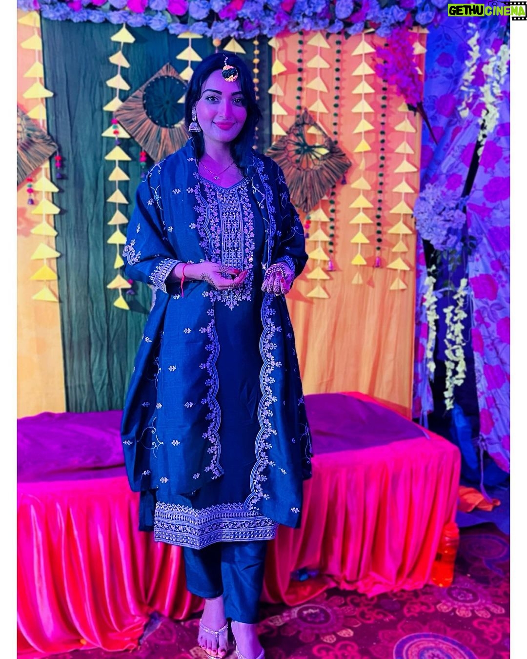 Preeti Verma Instagram - Mehndi function💚💃 #bhaikimehndi #bhaikishadi #cousin #mehndiceremony #mehndifunction Meerut