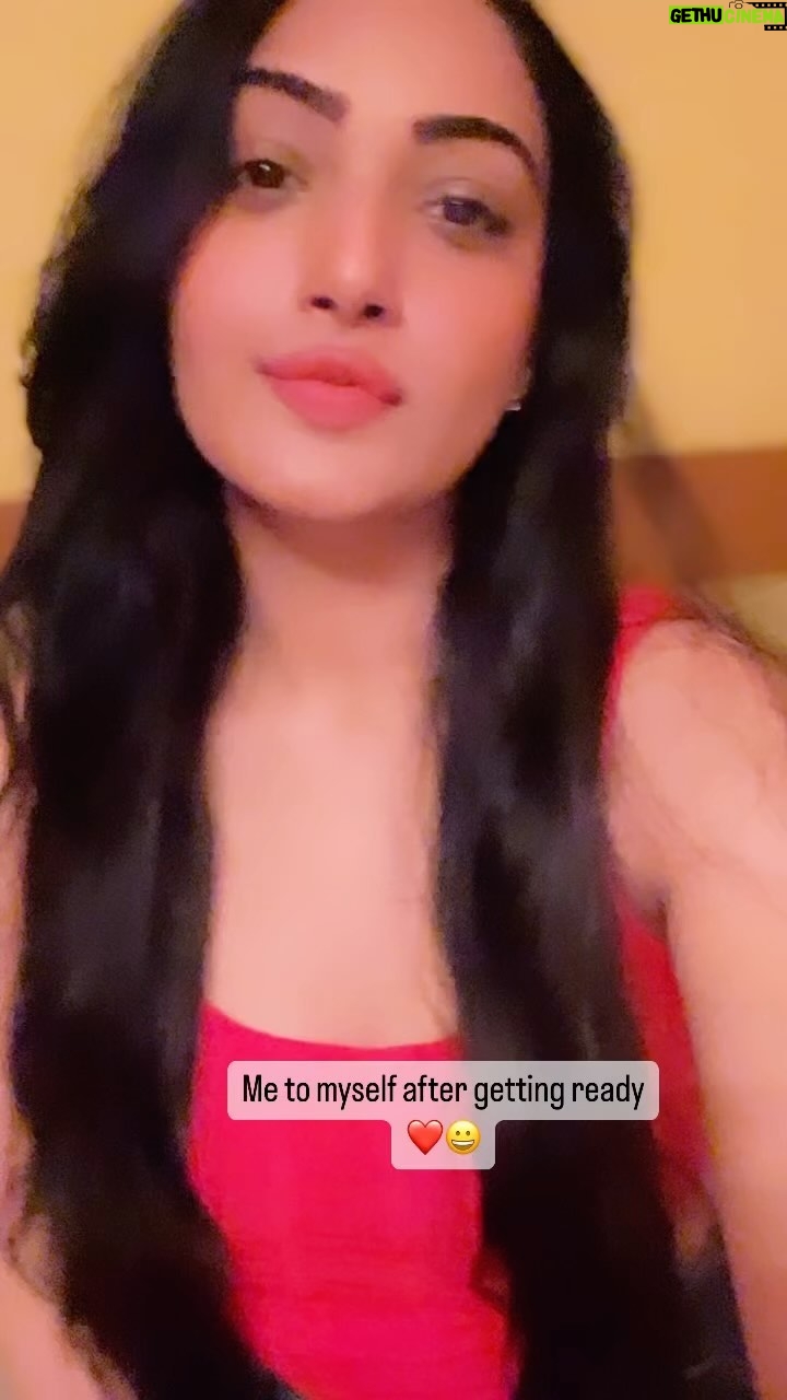 Preeti Verma Instagram - Just looking like a wow🤩❤️ #trending #instagramreel #viral #funnyvideos