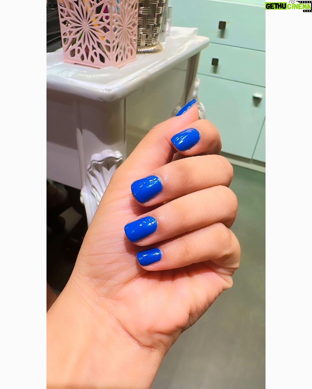 Preeti Verma Instagram - 💙 #bluenails #nails #menicurepedicure #menicure #grooming #selfcare #loveyourself #happinessisnails #naillove