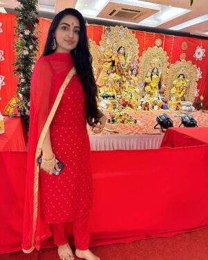 Preeti Verma Instagram - Maa Durga Puja🙏🌹😇❤️
#navratri #durgapuja #maadurga