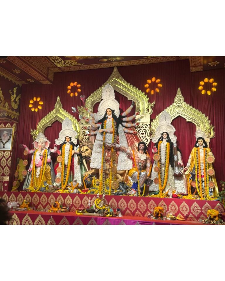 Preeti Verma Instagram - Maa Durga Puja🙏🌹😇❤️ #navratri #durgapuja #maadurga