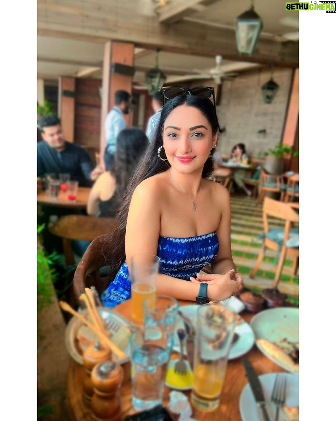 Preeti Verma Instagram - Stay close to ones who want more for you,not more from you💙 Soho House