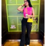 Preeti Verma Instagram - 🧋🎀💝🫰 Viviana Mall