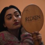 Preeti Verma Instagram - Some of my favs dump🫶 PC: @kaviravikant #photodump #shootlocation #movieshoot #whileshooting #moments #memories #captured #photos #village #hathras #up #winter Hathras