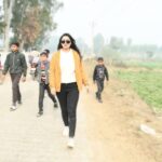 Preeti Verma Instagram - Some of my favs dump🫶 PC: @kaviravikant #photodump #shootlocation #movieshoot #whileshooting #moments #memories #captured #photos #village #hathras #up #winter Hathras