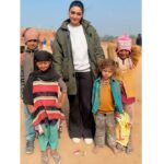 Preeti Verma Instagram - Life lately🫶… …..some beautiful moments captured while shooting❤️ PC: @kaviravikant #zilahathras #movieshooting #memories #shootlocation #hathras #village #wintervibes Hathras