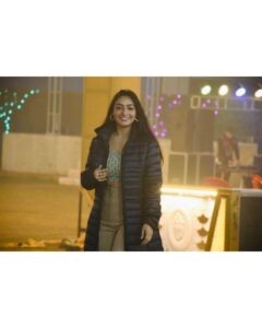 Preeti Verma Instagram - 💚🎁🍾🍰🎄🎅🎉❄️ PC: @kaviravikant #latechristmaspost #shootlocation #movieshoot #movieshooting #christmasparty #partyonshooting #december #coldweather #newpost Hathras