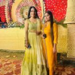 Preeti Verma Instagram – #@sonam_perfect_touch 
#@i_am_preetiverma 
#hasta_hua_nu_rani_chehra_kali_jhulfe_rang_sunhera_yae_jwani_toba_toba_rae😁😁🤣😁😄😅
.
.
.
#cousin #enjoy #moment #masti #instagood #explore #viralreels #reels #newpost #instagram #instareels #post #attitude 
#😎😎😎😎😎😎😎😎😎 Naveen Shahdara