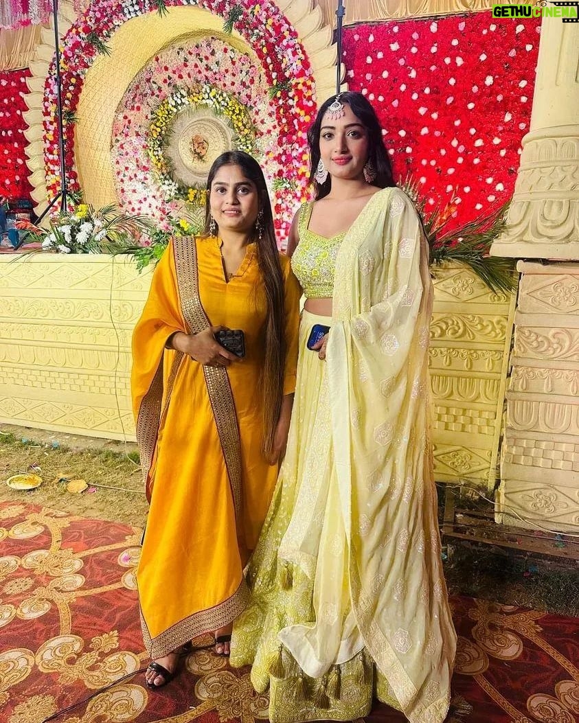 Preeti Verma Instagram - #@sonam_perfect_touch #@i_am_preetiverma #hasta_hua_nu_rani_chehra_kali_jhulfe_rang_sunhera_yae_jwani_toba_toba_raeπππ€£πππ
. . . #cousin #enjoy #moment #masti #instagood #explore #viralreels #reels #newpost #instagram #instareels #post #attitude #πππππππππ Naveen Shahdara