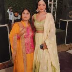 Preeti Verma Instagram – #@sonam_perfect_touch 
#@i_am_preetiverma 
#hasta_hua_nu_rani_chehra_kali_jhulfe_rang_sunhera_yae_jwani_toba_toba_rae😁😁🤣😁😄😅
.
.
.
#cousin #enjoy #moment #masti #instagood #explore #viralreels #reels #newpost #instagram #instareels #post #attitude 
#😎😎😎😎😎😎😎😎😎 Naveen Shahdara