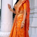 Preety Kongana Instagram - BTS #photoshoot #telegusong #southindianjewellery #southindiansaree #southindianfashion #makeupartis #makeup #photography #reels #bts #shoot # @preetykkongana @mkup_artist_susmita @bapankalitakalita @nip_jyoti_barman_photography @majestic.films