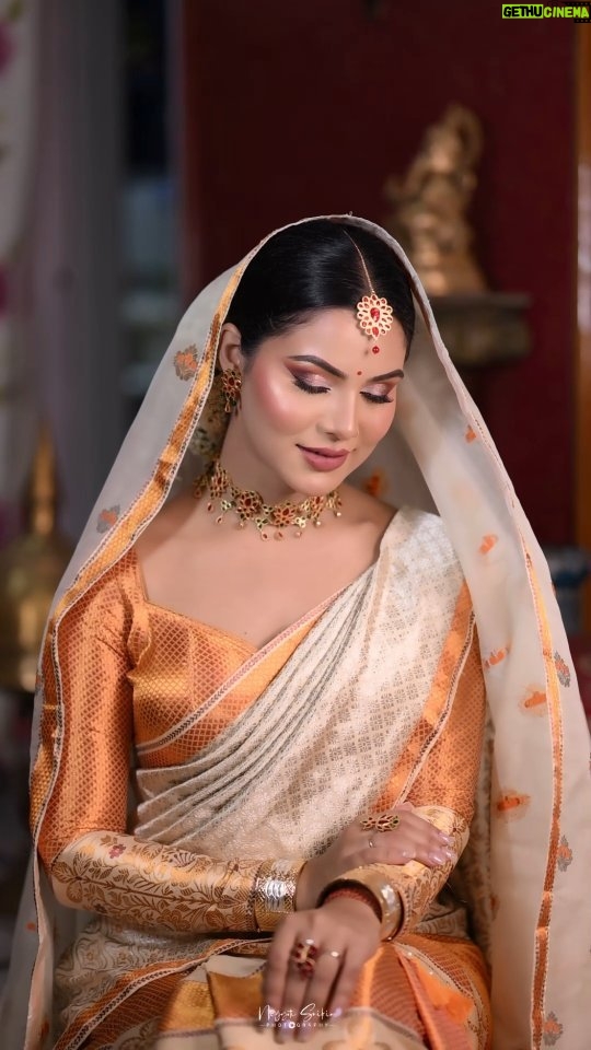 Preety Kongana Instagram - Bridal booking on 📞6000192724 . . . gorgeous @preetykkongana Baa Attire @kefi_by_kaku_n_gayatri Reels @nipjyotisaikia_photography jewellery @paat_xun
