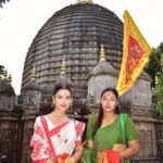 Preety Kongana Instagram - Seeking Maa Kamakhya’s Blessings on this auspicious day of Maha Navami 🙏🏻🙏🏻🙏🏻 মহা নৱমীৰ শুভকামনা যাচিলো 🙏🏻🌹 Kamakhya Temple Guwahati Assam