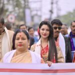Preety Kongana Instagram - আজি পহিলা মাঘৰ দিনা নেহৰুবালি , নগাওঁৰ ঐতিহ্যময় ভোগালী বিহু উৎসৱ -২০২৪ উপলক্ষে আয়োজিত সাংস্কৃতিক শোভাযাত্ৰাত অংশগ্ৰহণ কৰি খুবেই ভাল লাগিল 🙏🏻 Photography by @tikendra_deka_photography28 Thank you @makup_artist_janmoni for assisting me ❤️