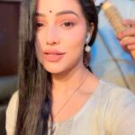 Preety Kongana Instagram - BTS moments 🙈 fun time with my sweetheart @pranabmakeover 😍 #telegumovie #shoot #today #makeuproom #Guwahati #assameseactress