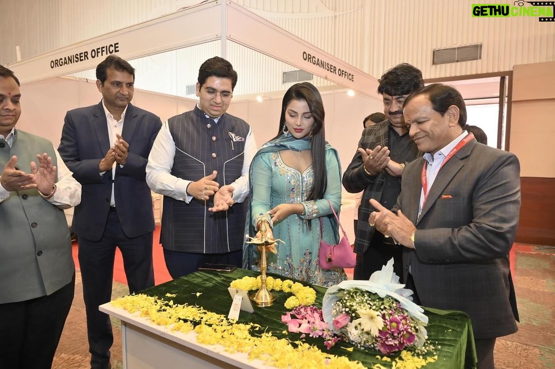 Preety Kongana Instagram - About today ππ»β€οΈππ» It was a pleasure experience inaugurating the exclusive jewellery exhibition ππ» U can also come and explore the exquisite precious jewellery collections in real gold, diamonds, polka, ruby, emerald etc. from Jaipur & Guwahati π At @aashiapsara #royaljewelleryshow 2024 @tikendra_deka_photography28 thank you βΊοΈ