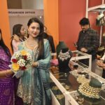 Preety Kongana Instagram - About today 🙏🏻❤️🙏🏻 It was a pleasure experience inaugurating the exclusive jewellery exhibition 🙏🏻 U can also come and explore the exquisite precious jewellery collections in real gold, diamonds, polka, ruby, emerald etc. from Jaipur & Guwahati 😍 At @aashiapsara #royaljewelleryshow 2024 @tikendra_deka_photography28 thank you ☺️