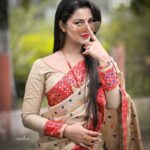 Preety Kongana Instagram - ❤️🫶🏻❤️ কালি উঠা ফটো …. @makup_artist_janmoni 😘 Thank you @prajapati_assamese_jewellery ❤️