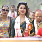 Preety Kongana Instagram - আজি বৰঙাবাৰী সমবায় সমিতি, মৰিগাঁৱৰ সোণালী জয়ন্তী উৎসৱ উপলক্ষে আয়োজিত বাৰেৰহনীয়া সাংস্কৃতিক শোভাযাত্ৰাত অংশগ্ৰহণ কৰিবলৈ পাই খুবেই ভাল লাগিল। 🙏🏻♥️🙏🏻 @tikendra_deka_photography28 @mkup_artist_susmita @saikiaanjana9957 d Morigaon-মৰিগাওঁ