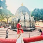 Preety Kongana Instagram - New Year Wishes to You All 🙏🏻♥️🙏🏻🌹 May Maa Kamakhya bless Us All 🙏🏻🙏🏻🙏🏻 Happy New Year 2024 ♥️🌹🙏🏻