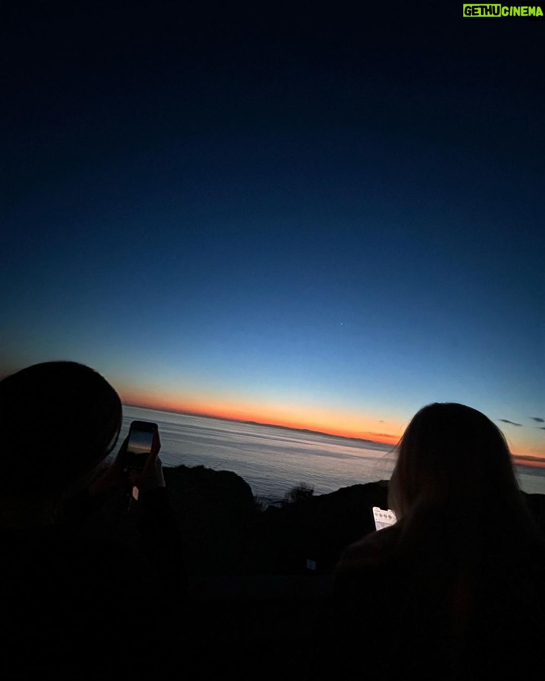 Presley Ryan Instagram - all things i love 🌅🤩 Newport Beach, California