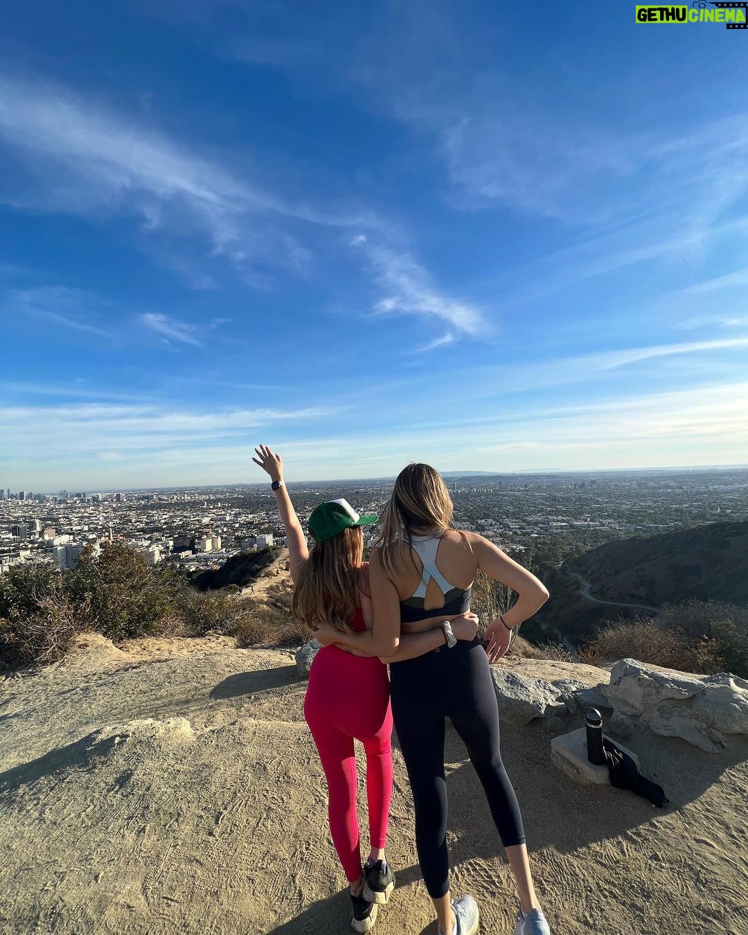 Presley Ryan Instagram - be right back 🫶 University of Southern California