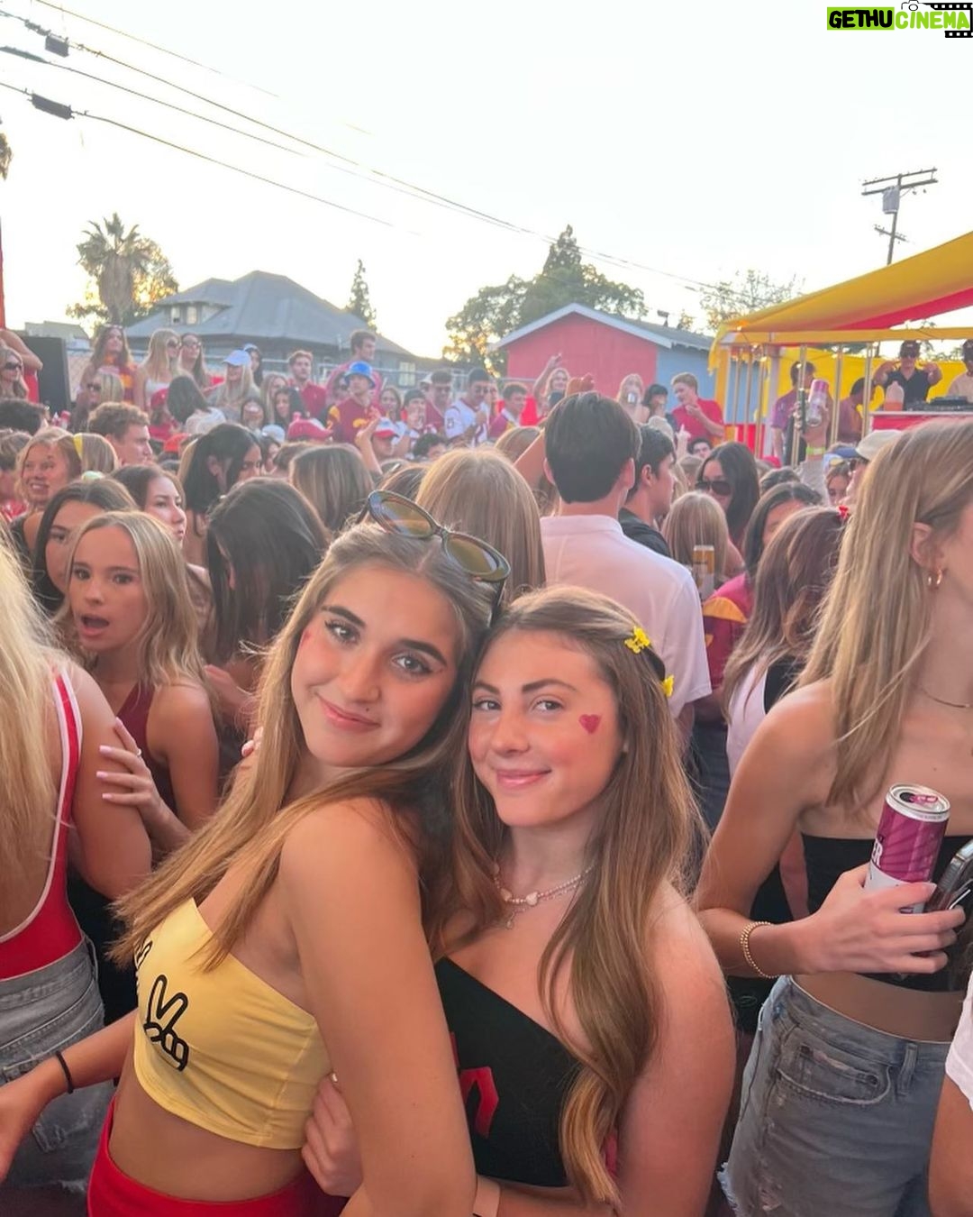 Presley Ryan Instagram - be right back 🫶 University of Southern California