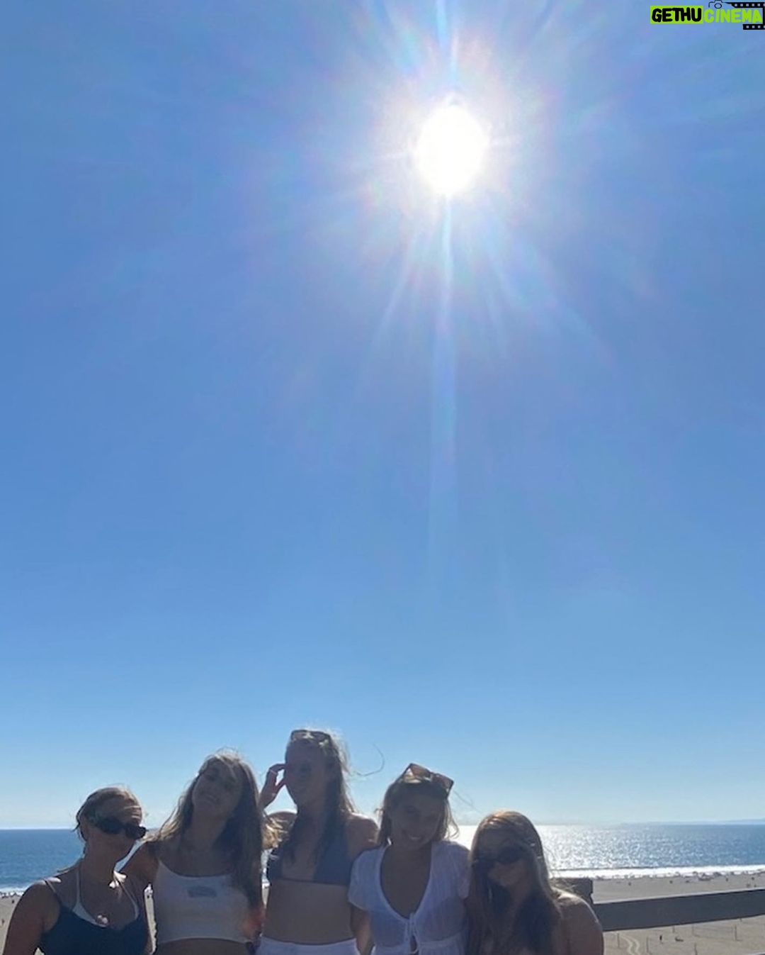 Presley Ryan Instagram - be right back 🫶 University of Southern California