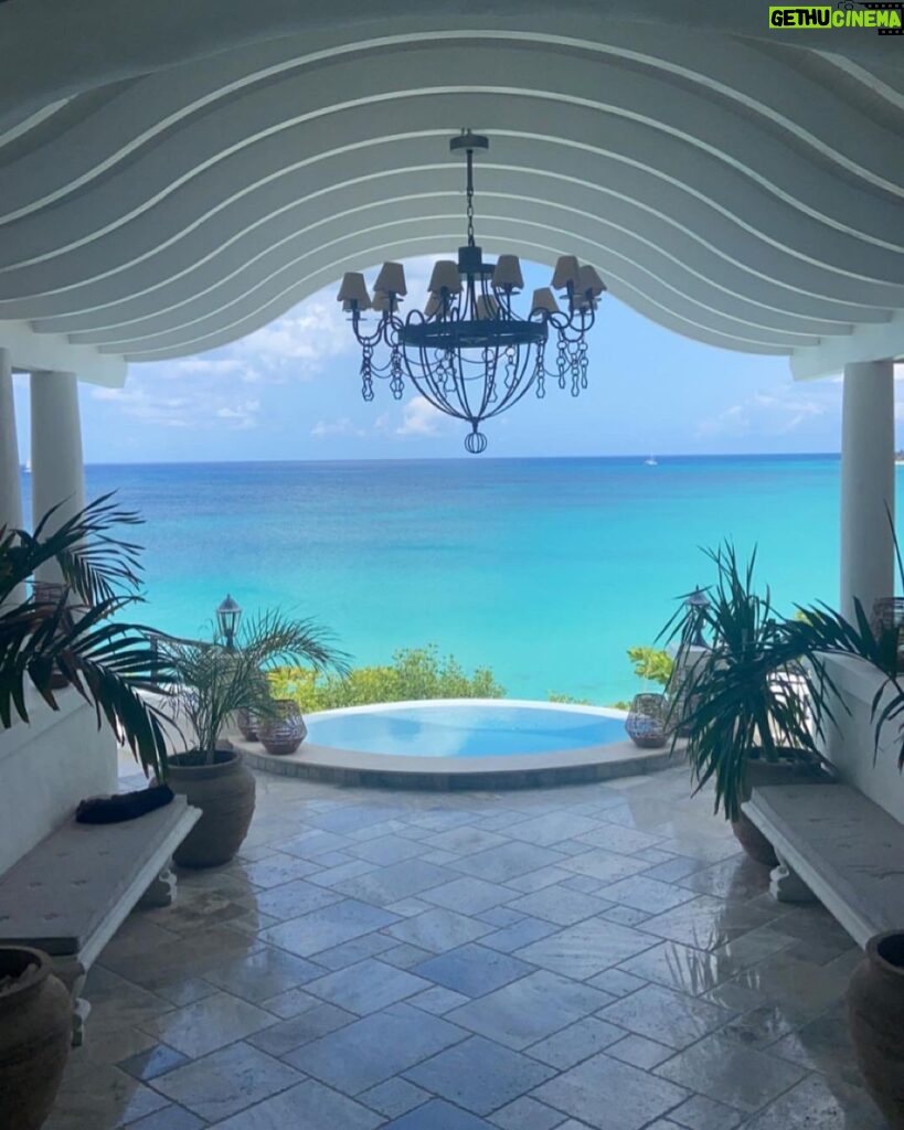 Presley Ryan Instagram - a good mdw 😁🌈🌊🌺☀️ Sint Maarten