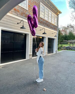 Presley Ryan Instagram - adulting 🔞🎂