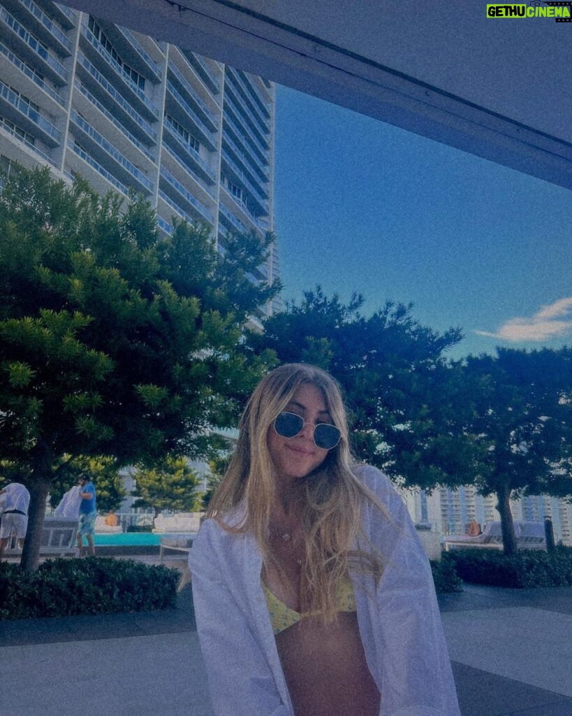 Presley Ryan Instagram - this weekend Miami, Florida