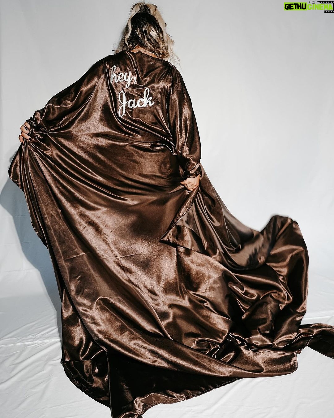 Priscilla Block Instagram - Creating these red carpet looks was so much fun. I wanted to mimic different scenes from the “Hey, Jack” video. Did y’all put two and two together? The brown look was the silk sheets from the bed and the safety look was pulled from the warning shirt and the vest hanging in the bathroom!
