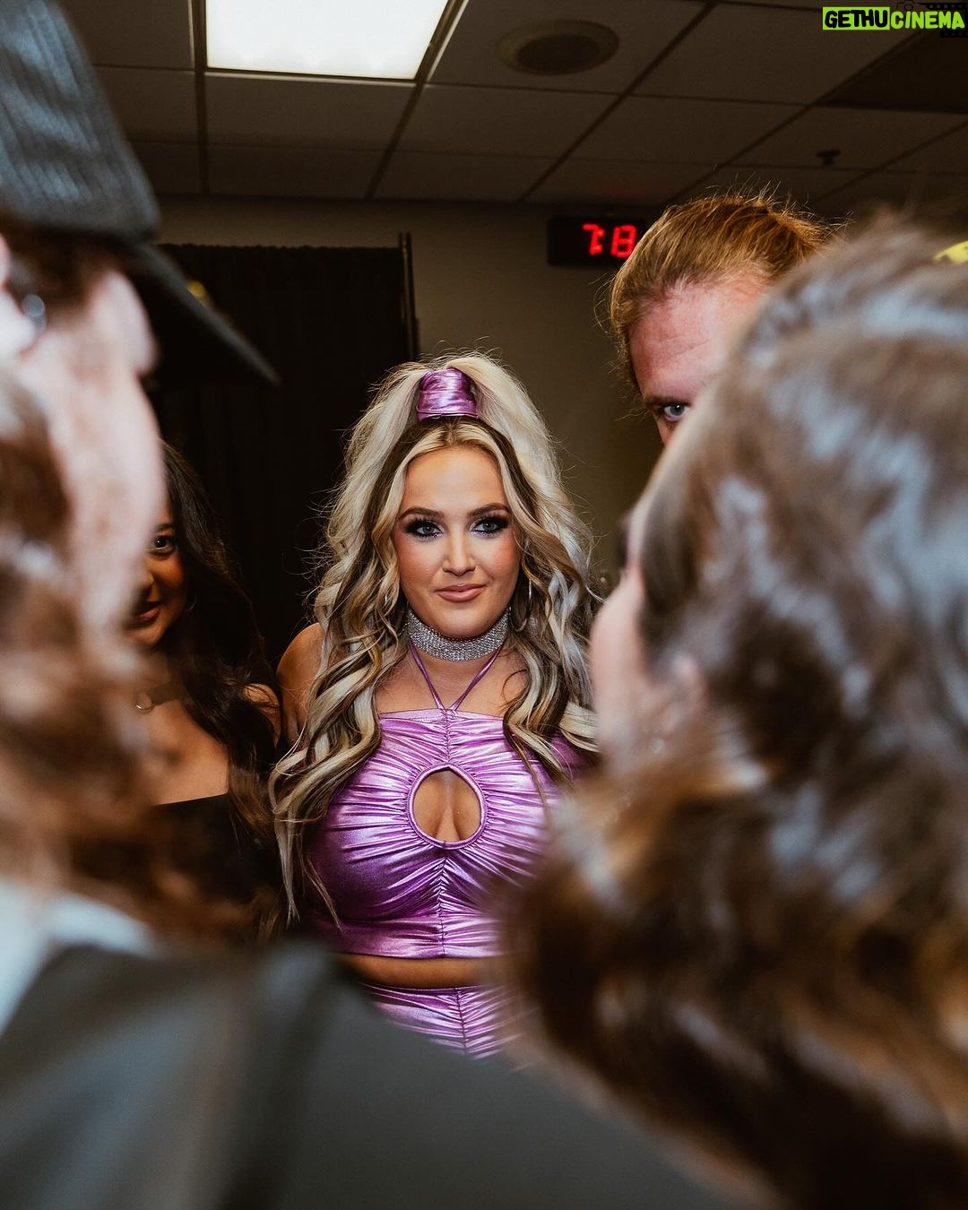 Priscilla Block Instagram - Idk Kinda wanted to say I crushed this look Bridgestone Arena