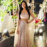 Priya Choudhury Instagram – Spread your fairy dust 🩷✨!! #sangeetready #sidkitamanna
.
.
Hair & makeup @hplussalon