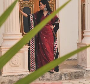 Priya Choudhury Instagram - Life is like a song 🎵 🖤 
@dakshadesignstudio 
@shivashree_official