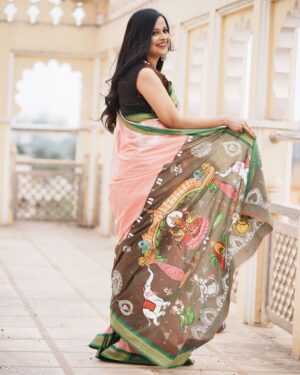 Priya Choudhury Instagram - happyastami🙏
.
.
.
.
Outfit @chitraakshibbsr