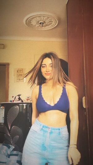 Priya Mishra Instagram - Vibe 😎