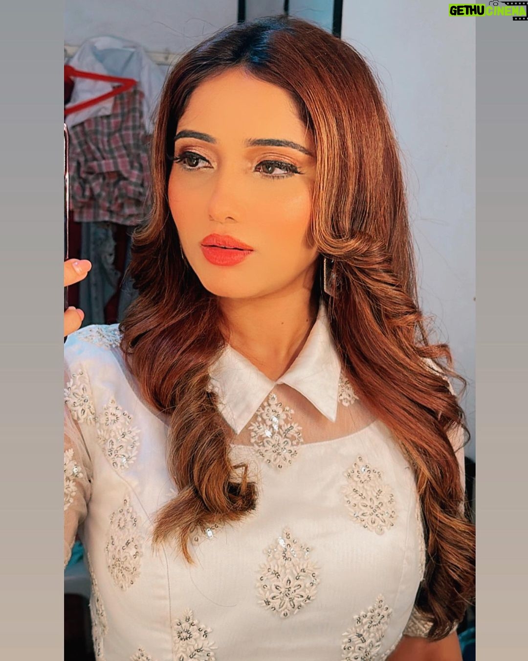 Priya Mishra Instagram - 🤍🤍 Mumbai, Maharashtra