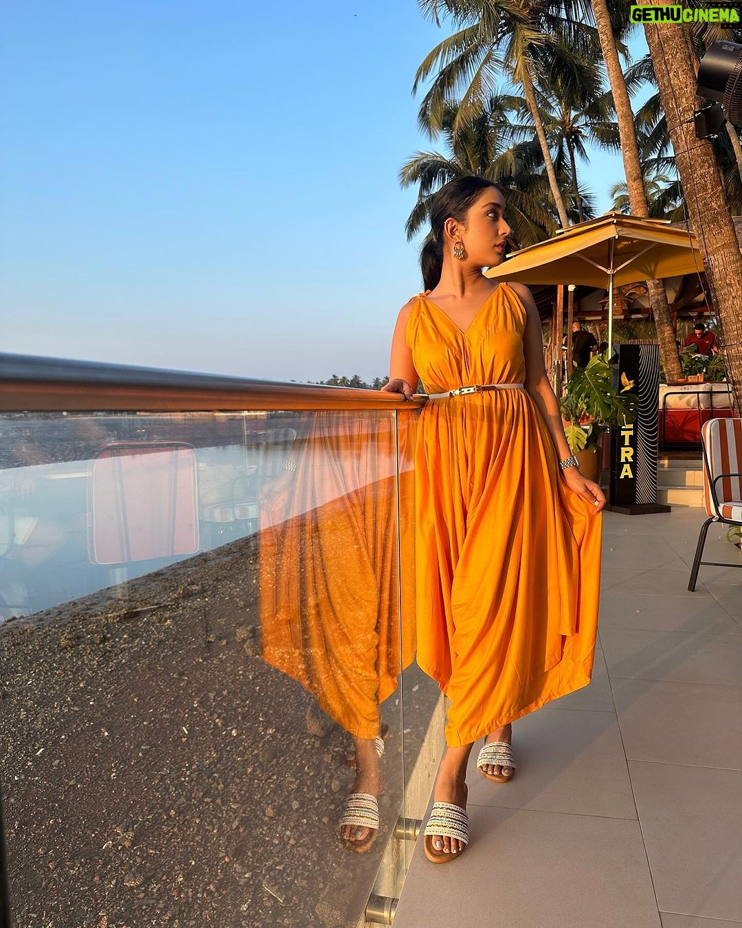 Priyamvada Kant Instagram - Golden sunsets 🍊 . .