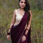 Priyanka KD Instagram - लफ़्ज कम पड़े येसी हसी हों , येसी हसी ही क्या जिस के लिए लफ्ज ना हों … #priyankakholgade #instagram #instadaily #instagood #photography #photooftheday #love #life #lifestyle #saree #sareelove #sareefashion #sareelovers #sareeindia #telugu #teluguactress #telugumovie #hyderabad #mumbai #maharashtra