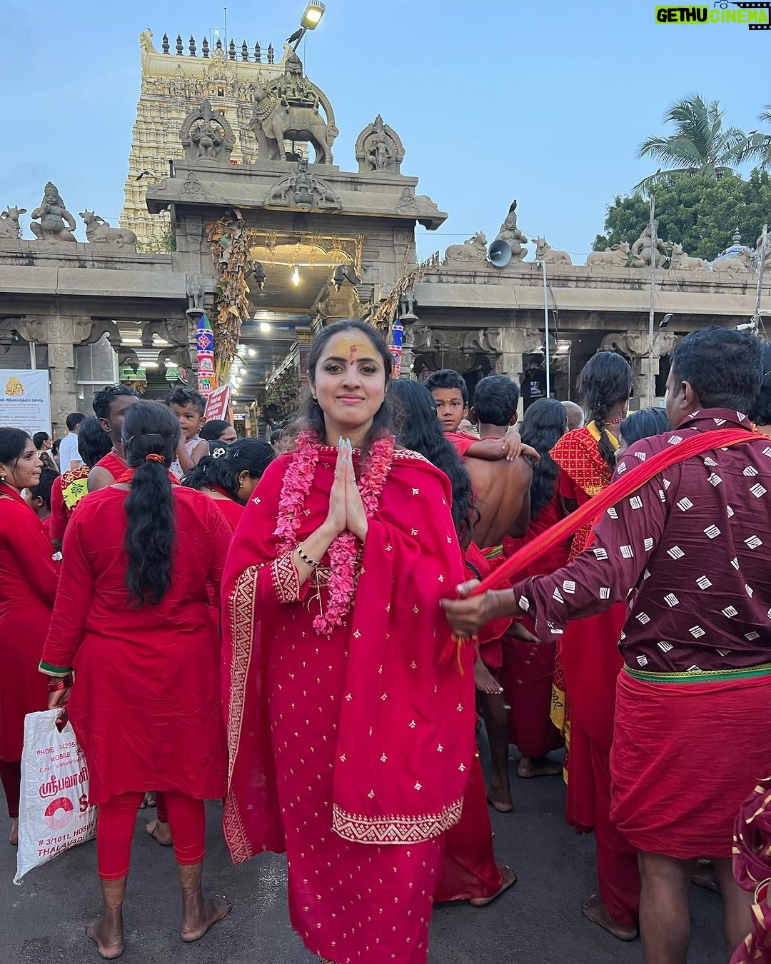 Priyanka KD Instagram - रामेश्वराय श्री रामेश्वराय हर हर भोले ॐ नमःशिवाय 🙏🏻 …….My 7th ज्योतिर्लिंग #rameshwaram #rameshwaramtemple #tamilnadu #rameshwaramtemple #harharmahadev🙏 #harharmahadevॐ🙏 #mahadev #omnamhashivaya #priyankakholgade #priyankakd #madurai #tamilan #jyotirling #shiva #chardham #ram #omnamahshivaya🕉 #jaishreeram #2024 #2024diary Rameshwaram Temple