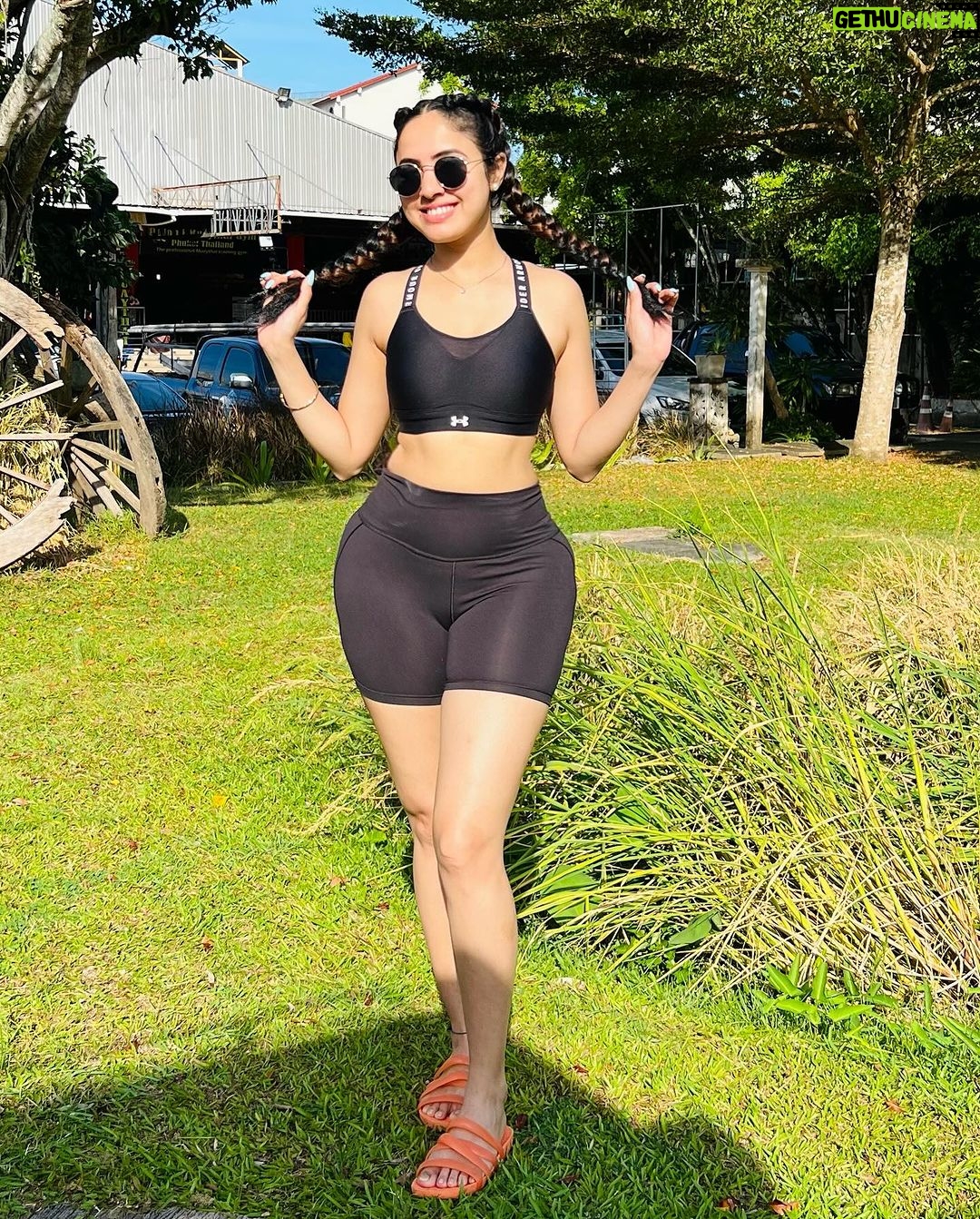 Priyanka KD Instagram - It’s time to blast 💥……… #priyankakholgade #fitnessmodel #fitness #workout #workoutoftheday #photography #photooftheday #photo #fit #motivation #phuket #thailand🇹🇭 #patong #mumbai #hyderabad #maharashtra Patong, Phuket Thailand