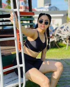 Priyanka KD Instagram - It’s time to blast 💥……… #priyankakholgade #fitnessmodel #fitness #workout #workoutoftheday #photography #photooftheday #photo #fit #motivation #phuket #thailand🇹🇭 #patong #mumbai #hyderabad #maharashtra Patong, Phuket Thailand
