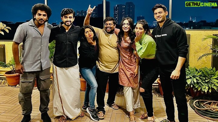 Priyanka M Jain Instagram - Dinner night with my lovely Bb fam… ❤️ Only love n gratitude… We are all one family ❤️ P.s. Few people are missing as we all gathered in a short notice. We will all meet soon… #gauthamkrishna #bb7 #bigboss #bigbosstelugu #priyankajain #ambatiarjun #subhasreerayaguru #princeyawar #nayanipavani #tastyteja #shivakumarmarihal @priyankamjain___0207 @ambati_arjun @subhashree.rayaguru @princeyawar @nayani_pavani @tastyteja @shivakumar_marihal