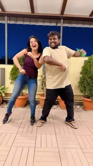 Priyanka M Jain Instagram - First reel after my lockdown period with this cute man in my life❤️😋😎
@tastyteja you’re the besttttestttt🤟🏻🙌🏻😎😎 
Missing @shobhashettyofficial ❤️❤️