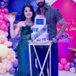 Priyanka M Jain Instagram – “Simple & Elegant” is always what I’ve wanted in life❤️
Nothing could have been this beautiful than this warm welcome I received from my family❤️🧿

Thank you for making this decor so special @bookursurprise 💙💙💙
&
Thank you for making the super yummy three tier cake with a reel of my beautiful memories on it @cakesnhugs 💙💙

Guys book your special days with @bookursurprise and order the super yummm cakes from @cakesnhugs ❤️❤️❤️