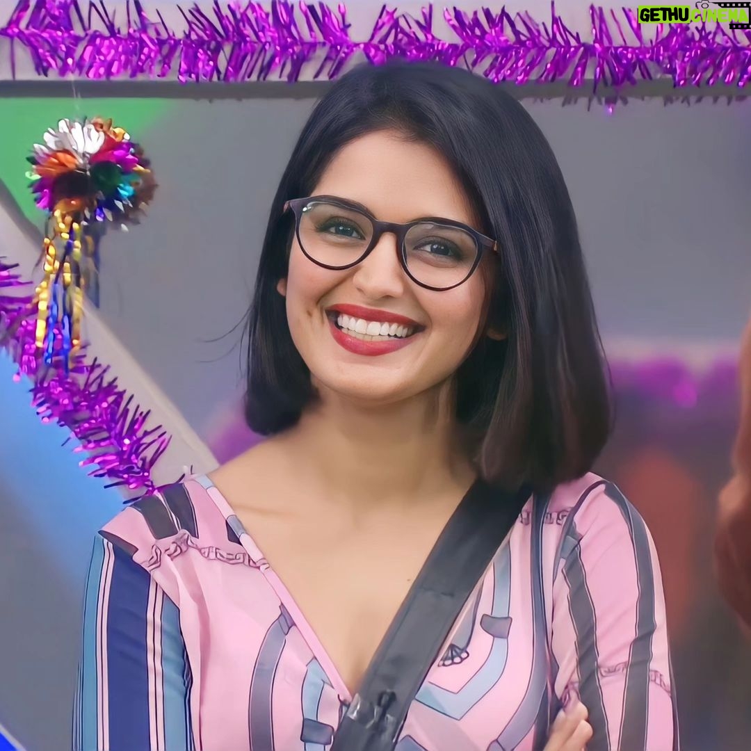 Priyanka M Jain Instagram - Me Andhari support valle pari ikkada vary ochindi… inkoka 2 weeks support chesthey mana pari win avthadi.. meeru andharu support cheyali ani korkuntuna… Login to Disney + hotstar, Search for Bigg Boss Telugu 7 Cast 1 vote to Priyanka Jain and Also Give 1 missed call to 8886676907 (Free) #biggbossseason7 #biggbosstelugu #priyankajain #priyankabb7 #piyu #bb7 #starmaa #disneyplushotstar #BiggBossTelugu7 #priyankaonbbtelugu7 #BiggBossTelugu7 #biggboss7telugu