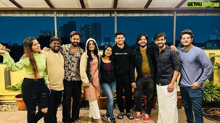 Priyanka M Jain Instagram - Dinner night with my lovely Bb fam… ❤️ Only love n gratitude… We are all one family ❤️ P.s. Few people are missing as we all gathered in a short notice. We will all meet soon… #gauthamkrishna #bb7 #bigboss #bigbosstelugu #priyankajain #ambatiarjun #subhasreerayaguru #princeyawar #nayanipavani #tastyteja #shivakumarmarihal @priyankamjain___0207 @ambati_arjun @subhashree.rayaguru @princeyawar @nayani_pavani @tastyteja @shivakumar_marihal