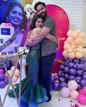 Priyanka M Jain Instagram - THE SLAYER is back❤️🥂

“Priyanka M Jain” is back❤️💪🏻
The amount of love and support we have got from your is overwhelming and we can’t thank you all enough for it❤️🙏🏻
This is the greatest form of love you all could shower on me❤️
Thank you so much for this life❤️❤️🙏🏻🧿
Lots of love and hugs to all my Pari Fam🙏🏻❤️❤️🧿
Mee andariki dishti tiyaali 🥰🧿